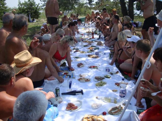 "Карпати" на Десні ( і в тісноті - не в обіді.JPG)